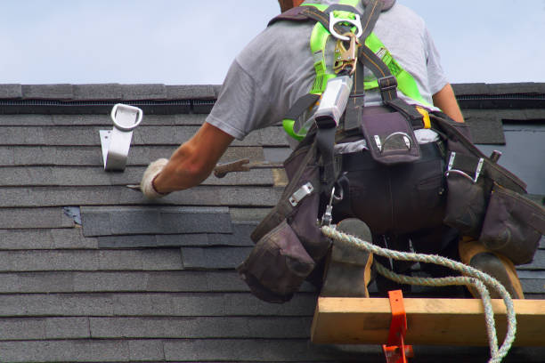 Best Roof Maintenance Services  in Iowa City, IA